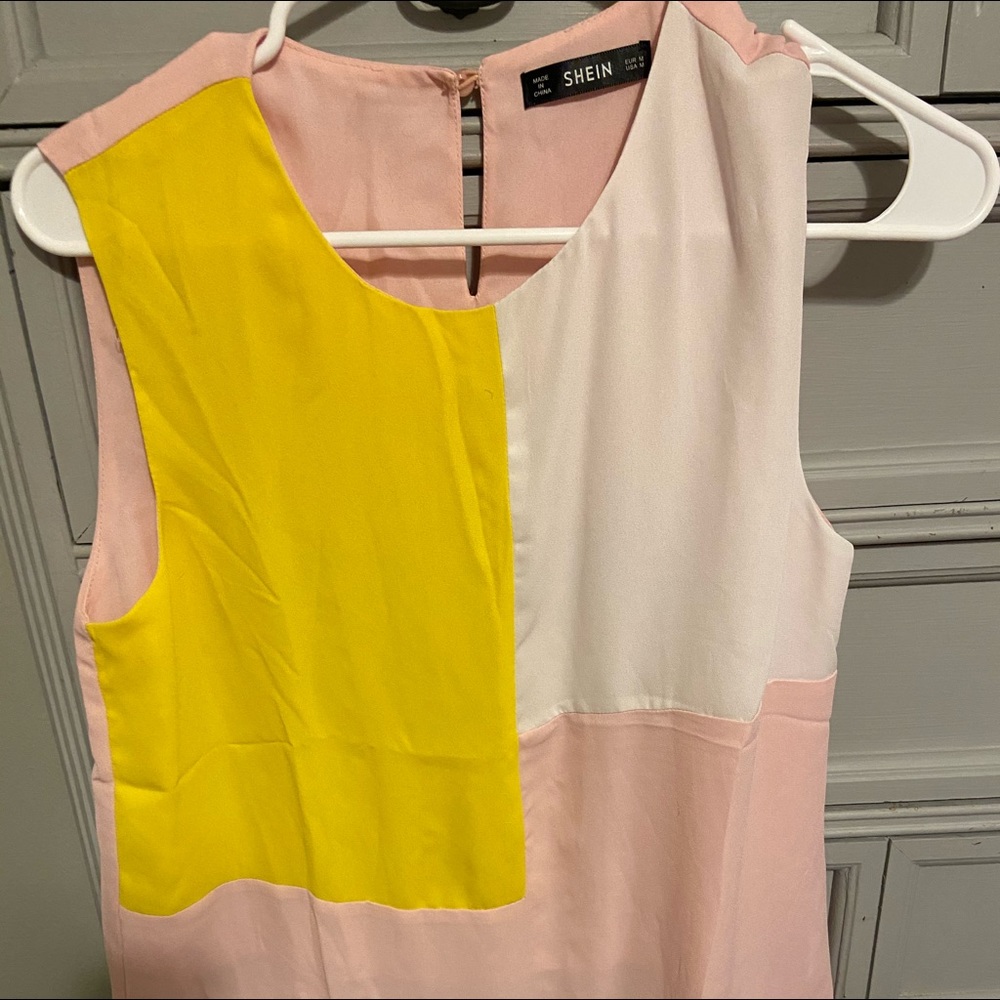 Color block tank top